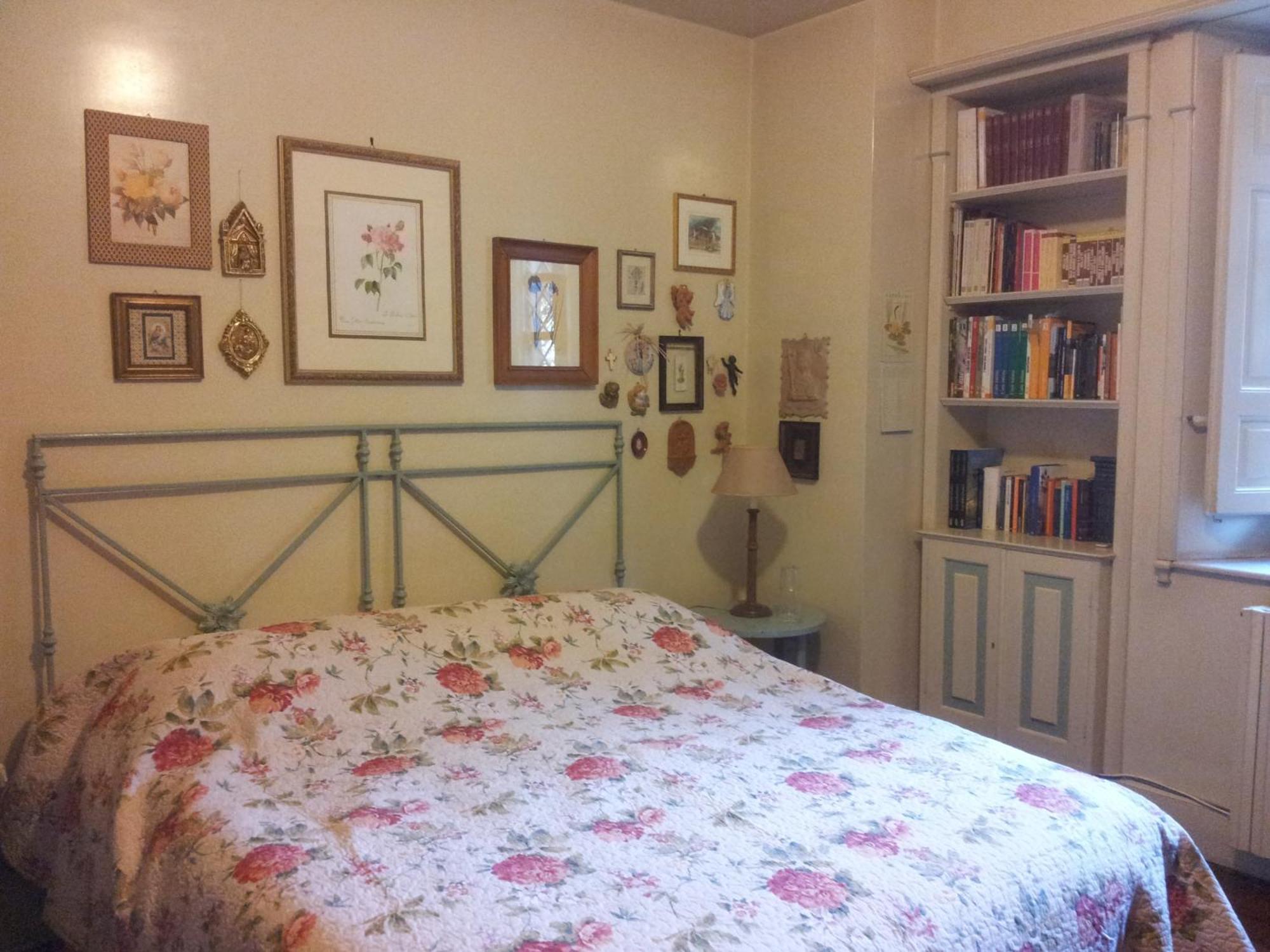Relais De Charme - B&B Short Lets La Casa Di Francesca Sant'Agata Li Battiati Rum bild